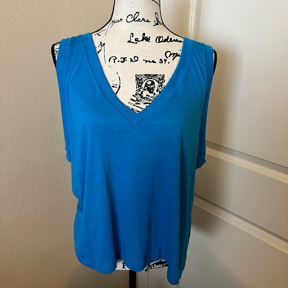 NWT Express Vibrant Blue V-Neck Sleeveless Top, XL